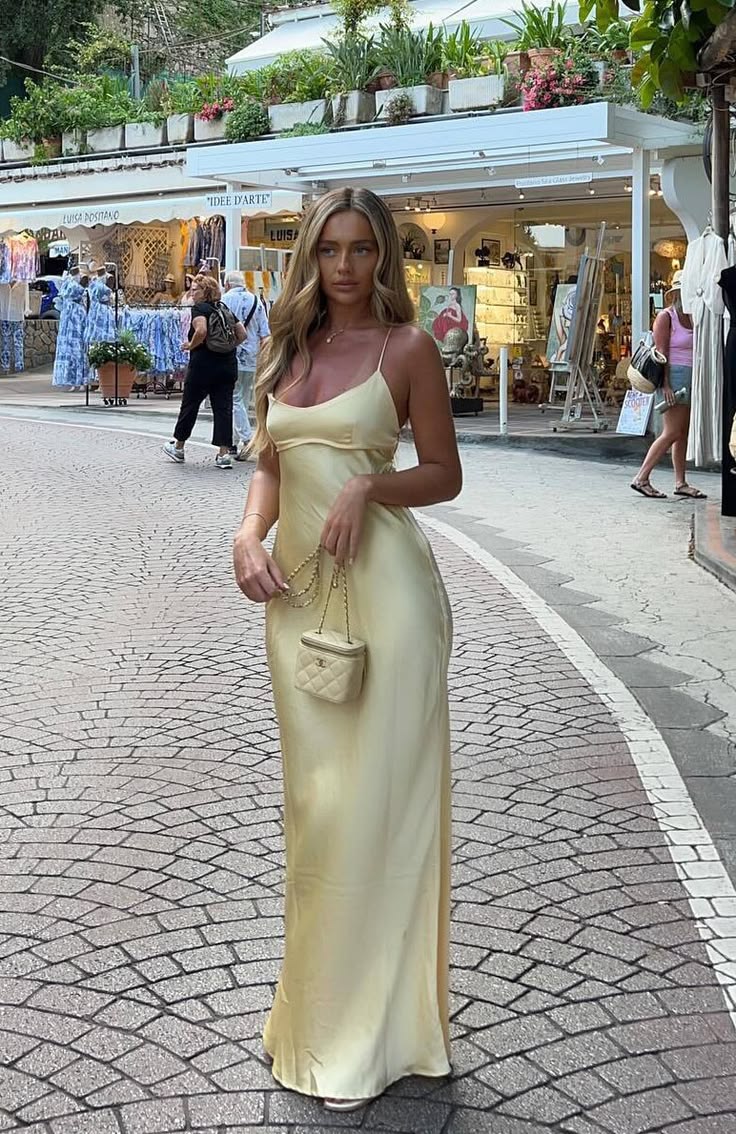 Women's dress model look